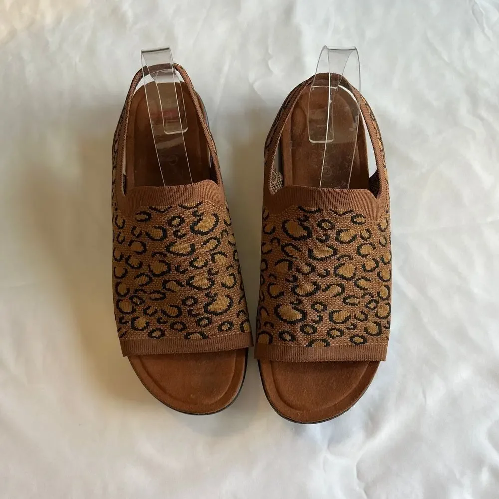 TRAQ by Alegria Barett Leopard Knit Sport Sandals 9.5